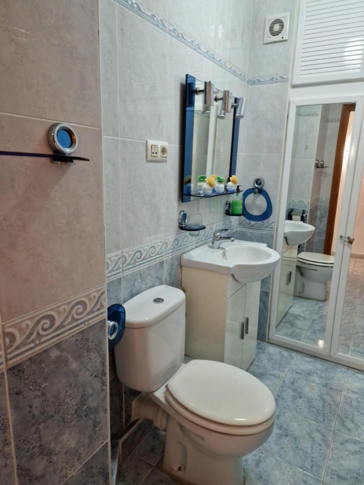 Apartamento Candari Playa En Кадис Екстериор снимка